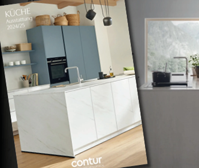 contur Küchen Katalog 2024 moderne Einbauküchen contur Küchen Katalog 2024 mit moderner Einbauküche in Weiß und Blau. Inspirierender Küchenprospekt für individuelle Küchenplanung und zeitgemäßes Küchendesign.